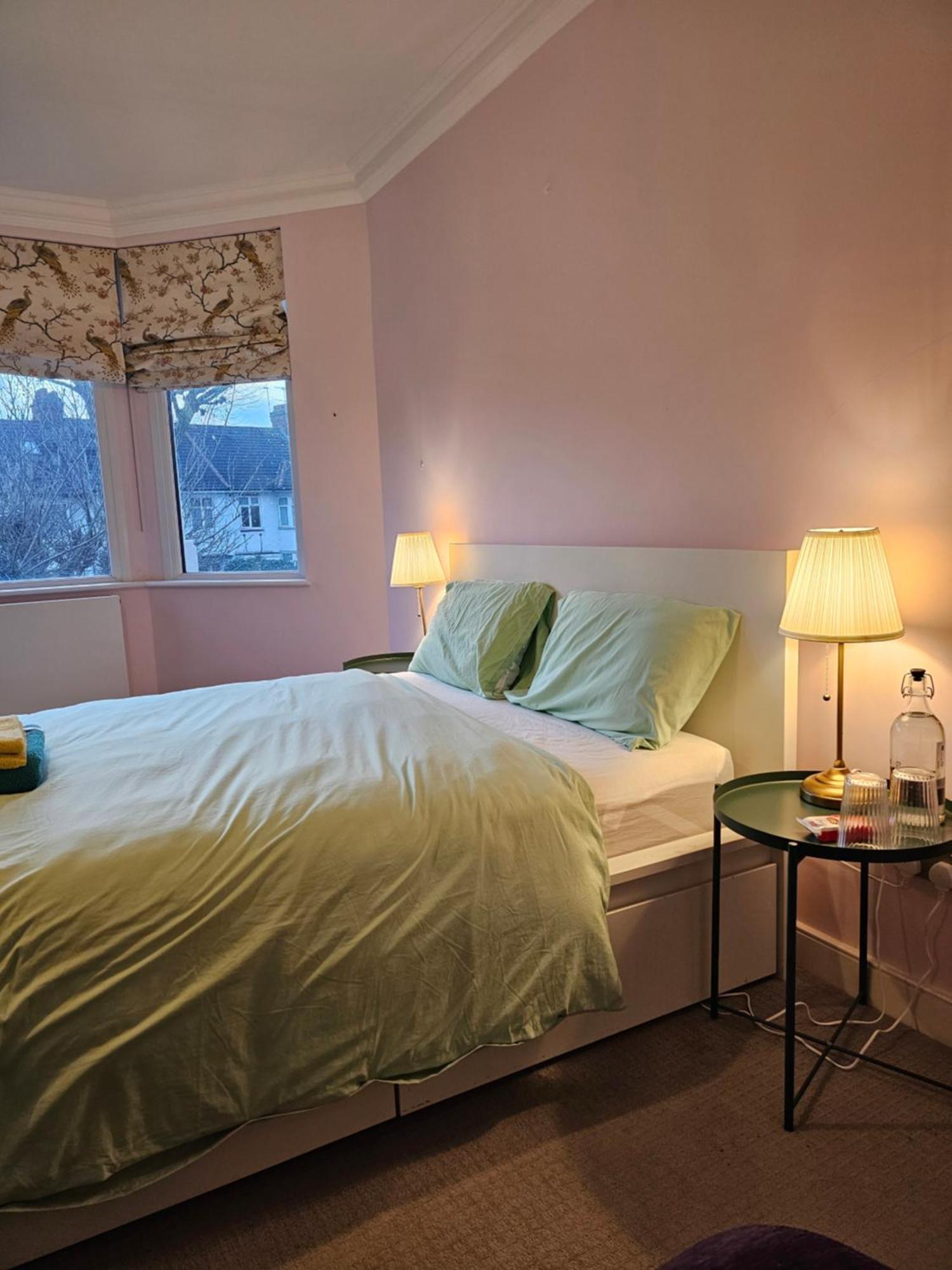Bed and Breakfast Brentford House Экстерьер фото